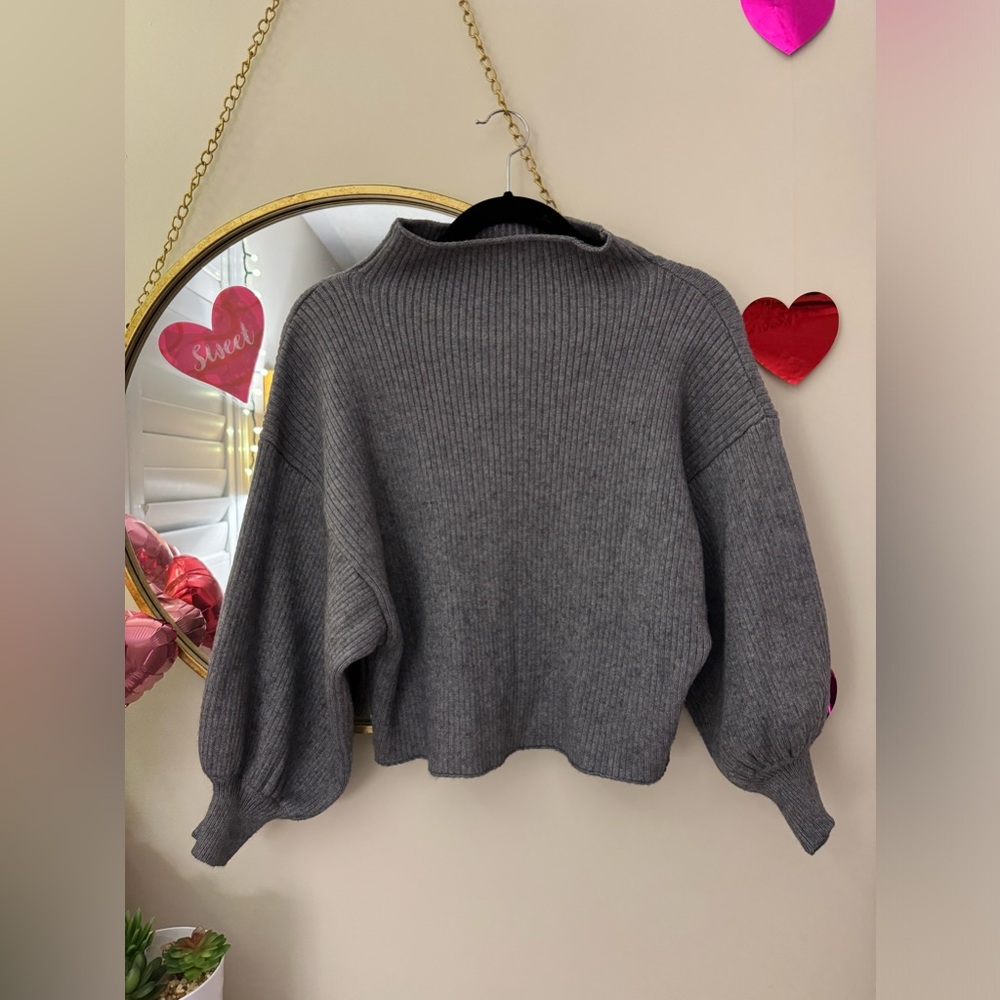 Knit turtleneck cropped